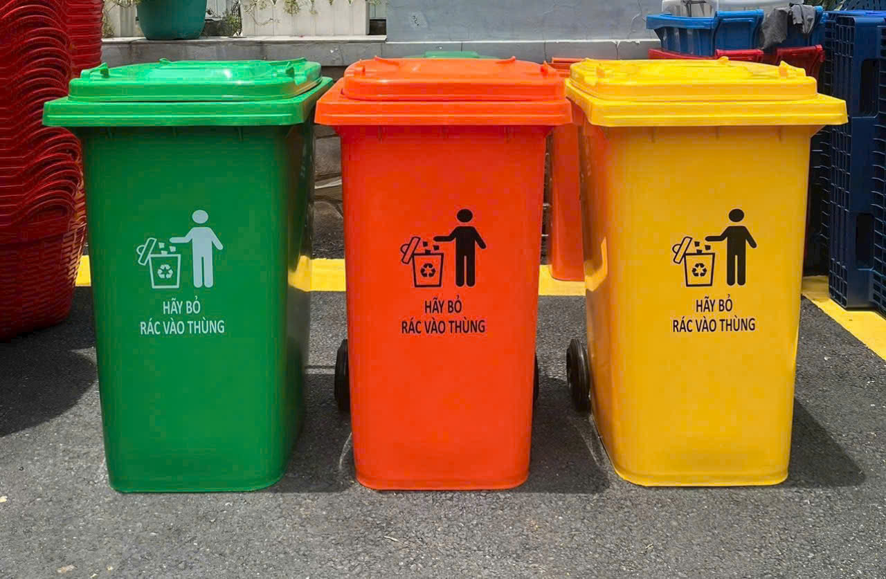 Chi Tiết Các Loại Thùng Rác Nhựa Phổ Biến Tại Hà Tĩnh Do Thiên Ân Plastic Cung Cấp