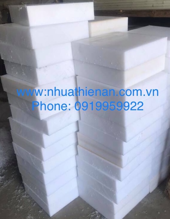 Thớt nhựa trong thực phẩm