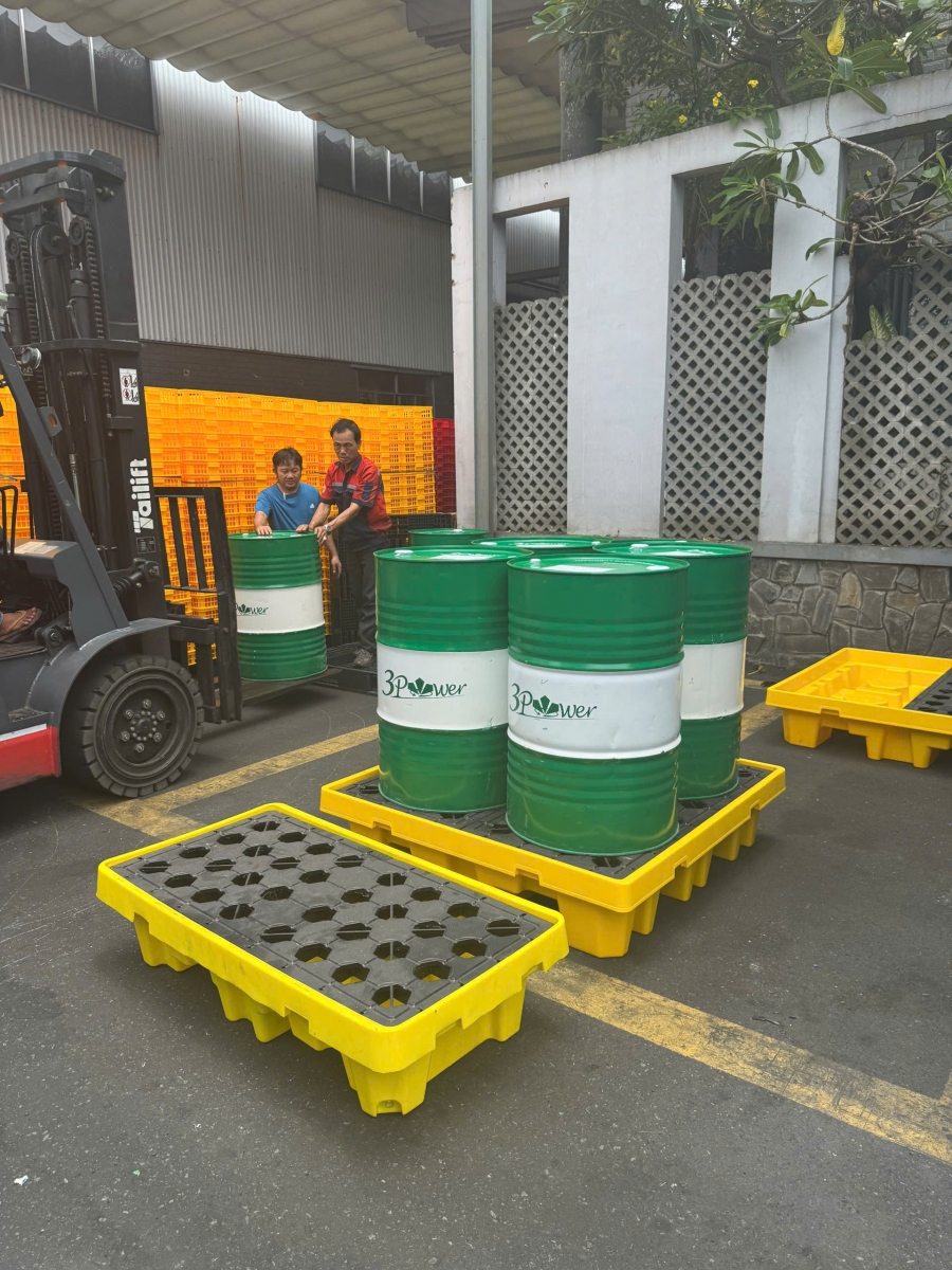 Pallet chống tràn 4 phuy