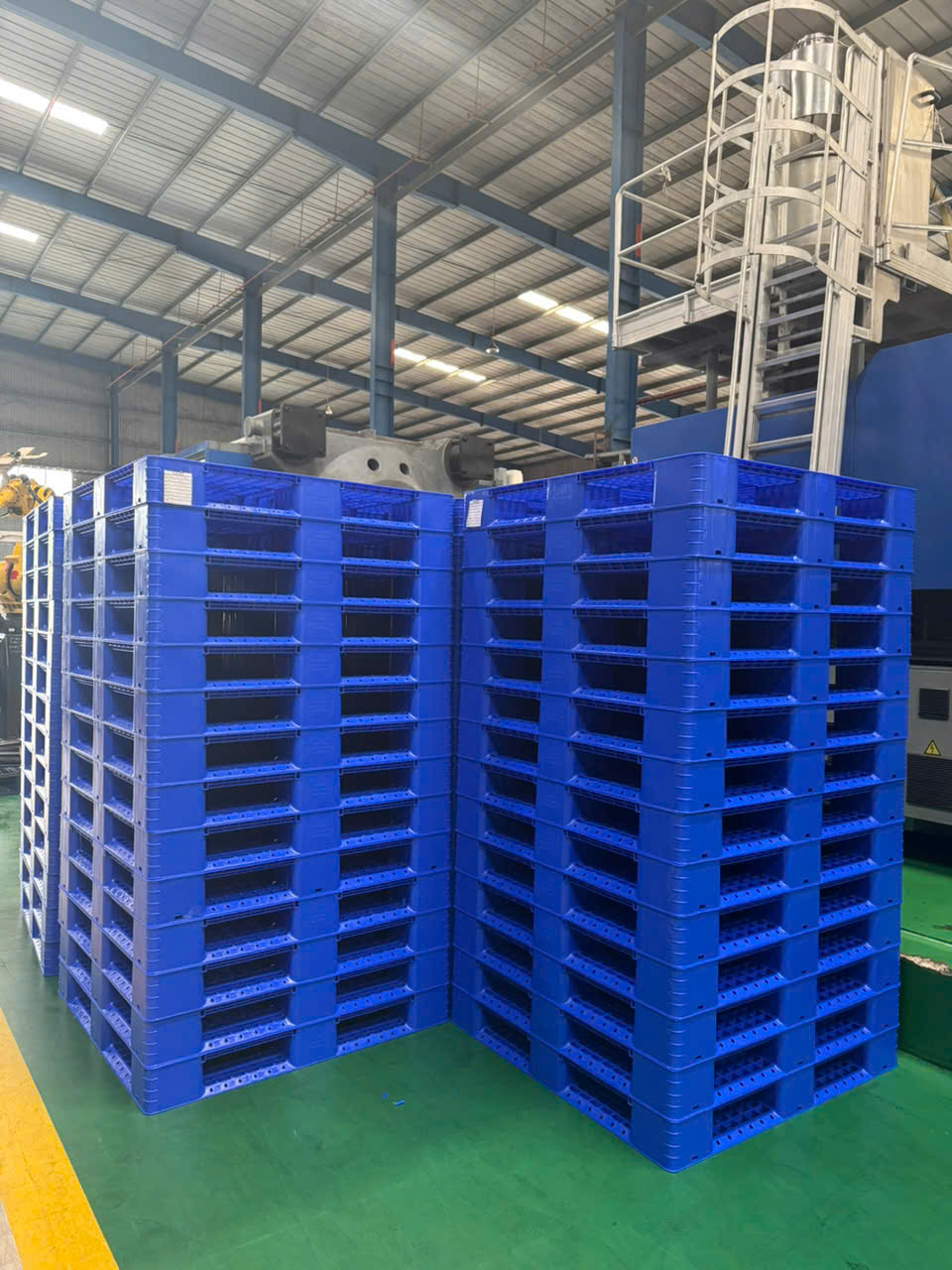 Báo Giá Pallet Nhựa Công Nghiệp Hưng Yên