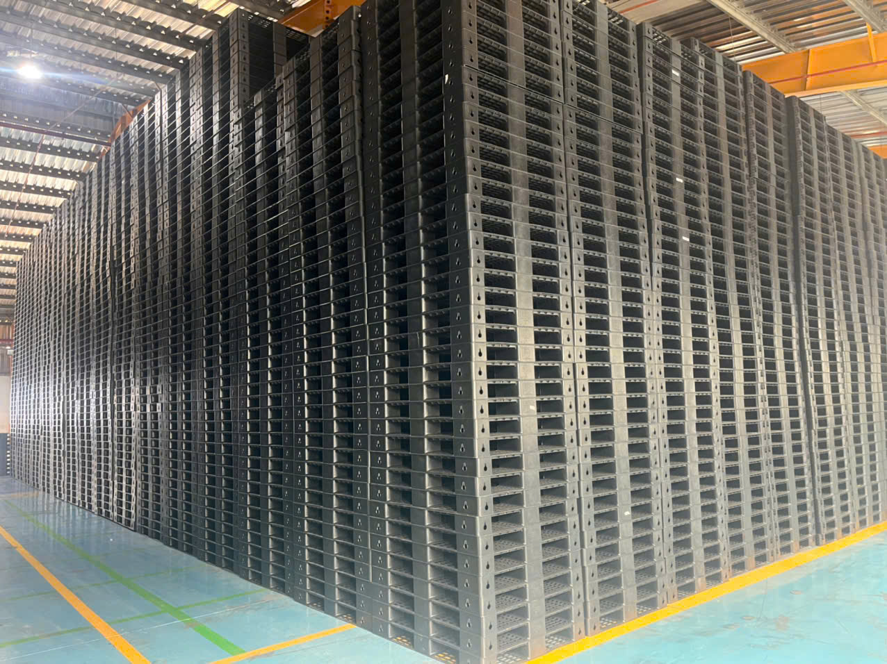 Báo Giá Pallet Nhựa Công Nghiệp TPHCM